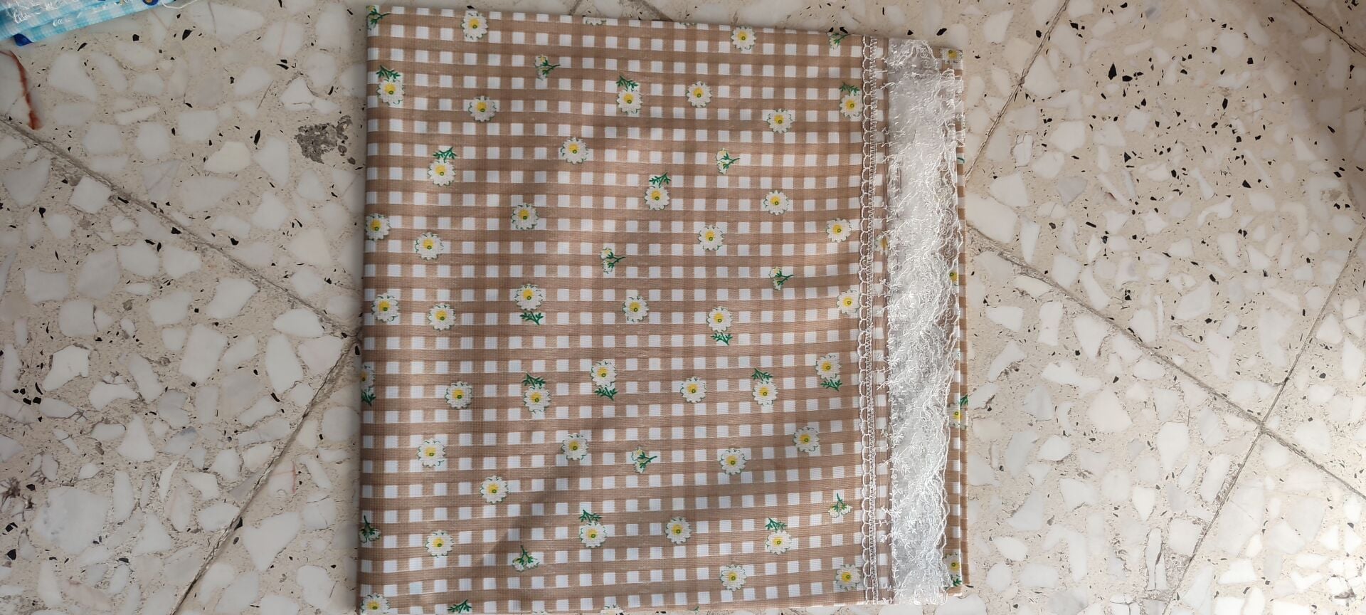150*150 cm dantelli sofra